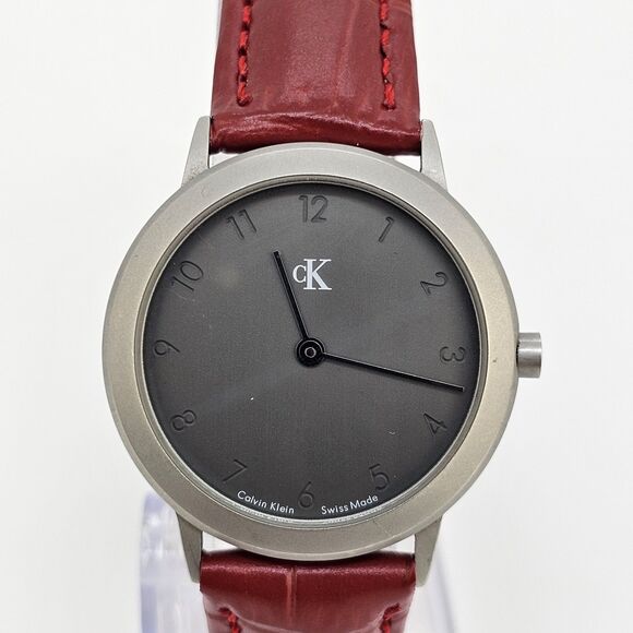 Calvin Klein Women\'s Watch 31MM Swiss‎ Made New Red Leather Bands New Battery main image 11